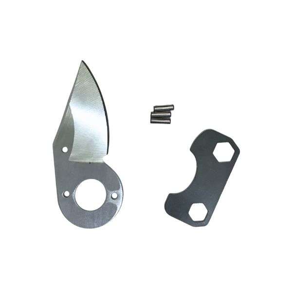 ryset-replacement-compact-blade-qualitygardensupplies-01 - Quality Garden Supplies Replacement blade and mounting hardware: a curved metal blade, a matching dark mounting plate with two hex holes, and three small screws. - Quality Garden Supplies