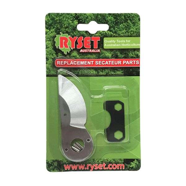 ryset-replacement-large-blade-qualitygardensupplies-02 - Quality Garden Supplies Ryset Australia replacement secateur parts packaging with a curved blade and a black mounting piece in a green blister pack. - Quality Garden Supplies
